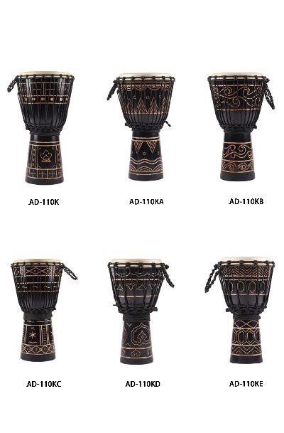 Bærbare afrikanske trommer, mærkede tamburiner